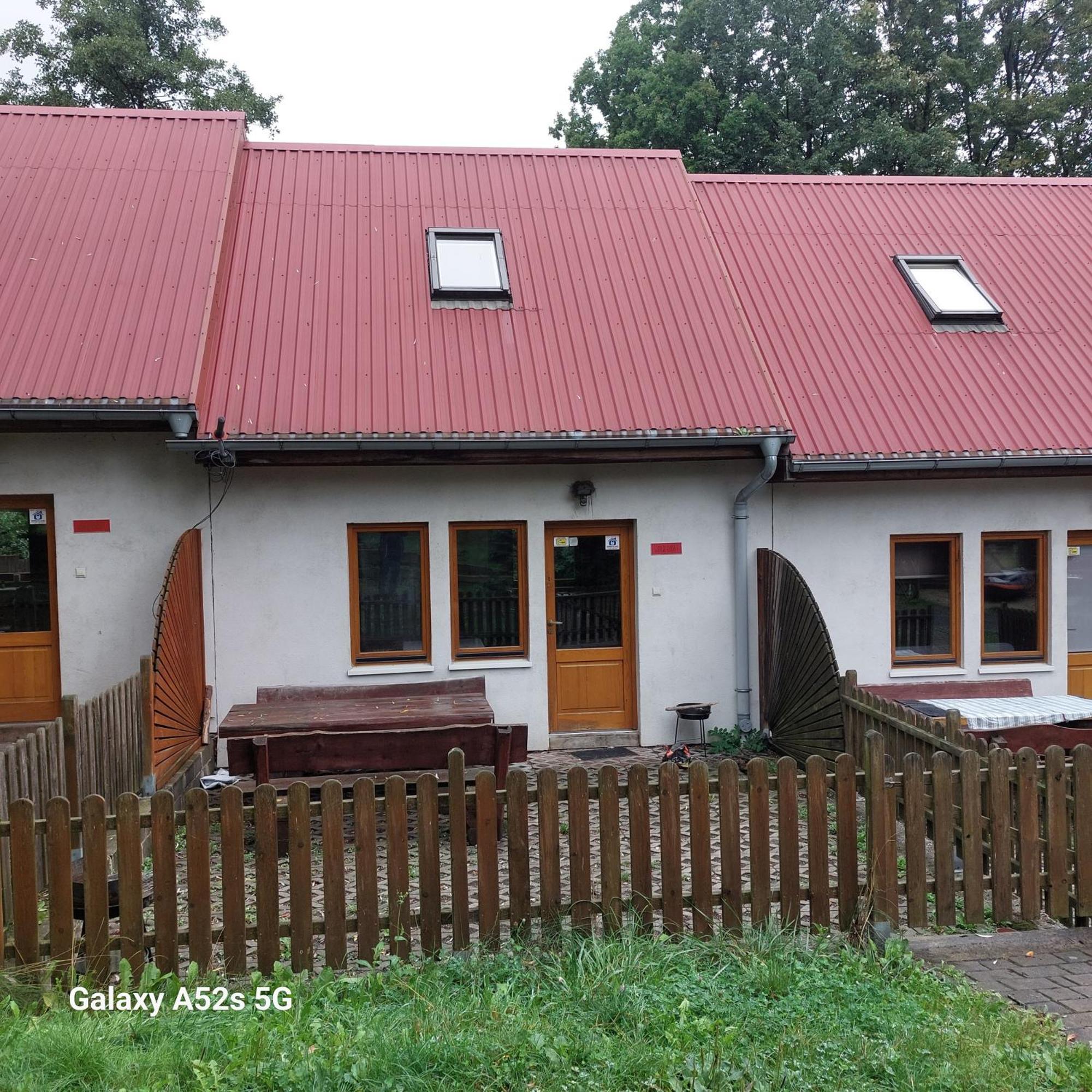 Domki Nad Jeziorem Karlowice Buitenkant foto