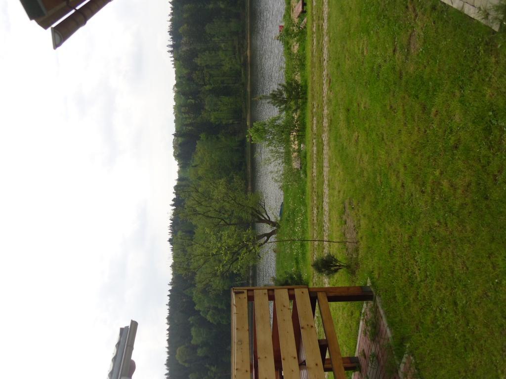 Domki Nad Jeziorem Karlowice Buitenkant foto