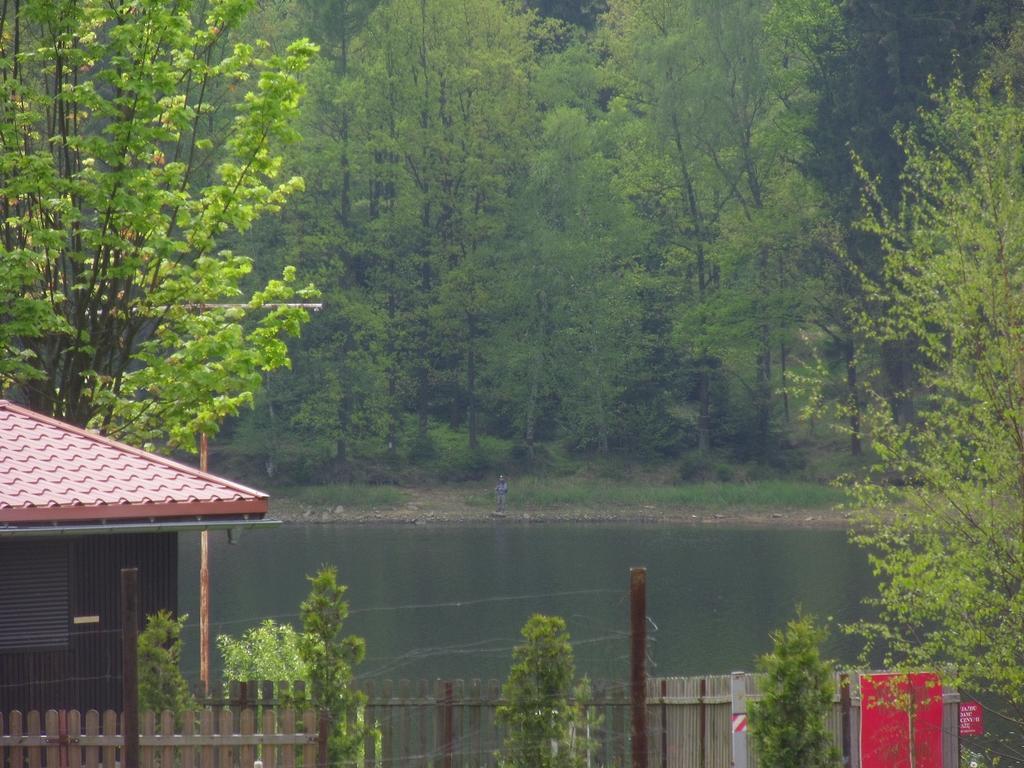 Domki Nad Jeziorem Karlowice Buitenkant foto